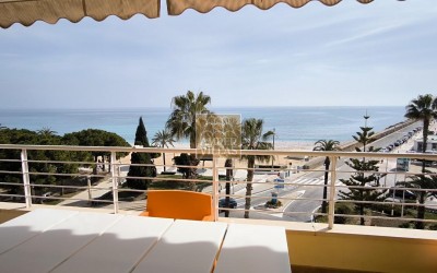 Nice and spacious apartment in the port of Altea with beautiful views.